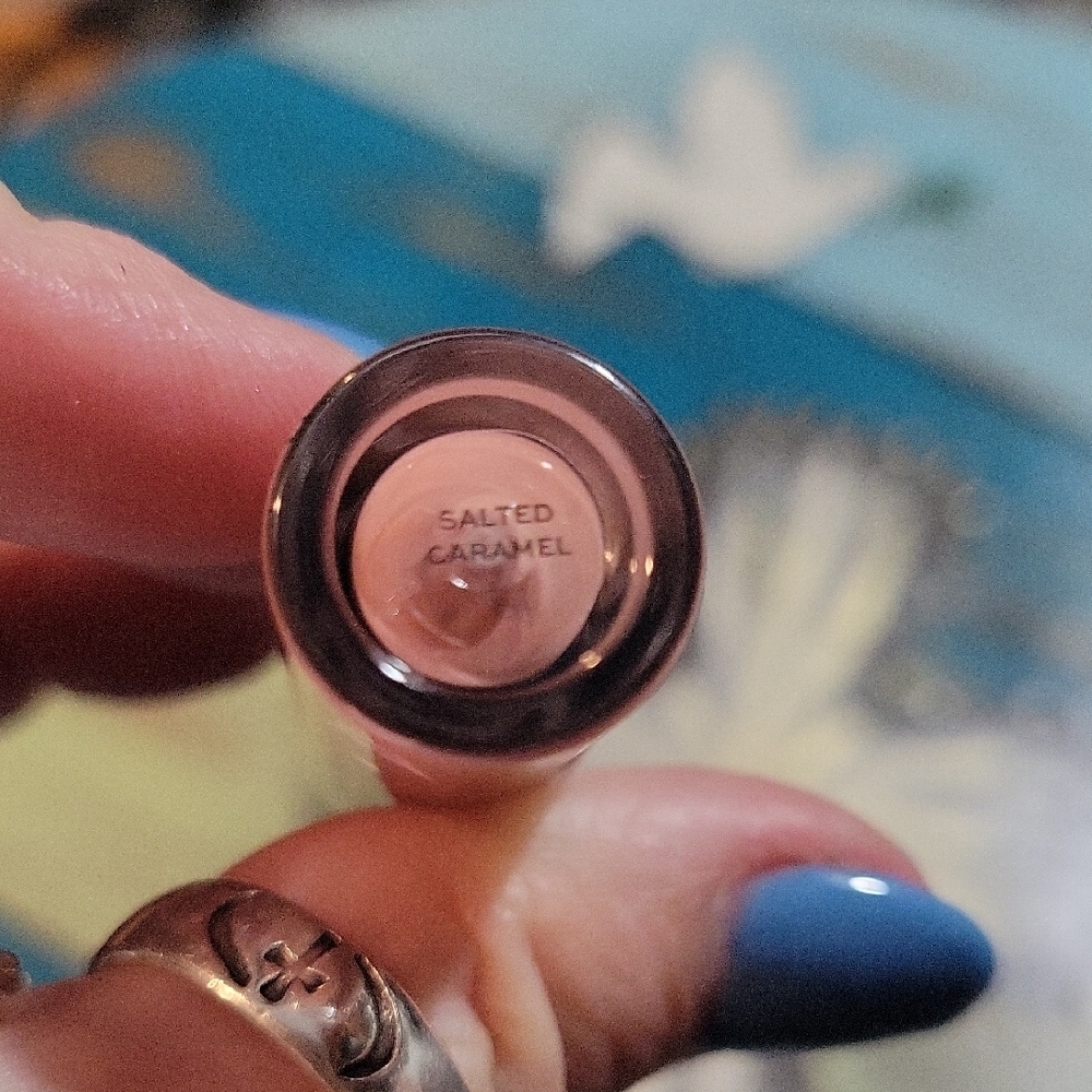 Revolution I Heart Nude Lip Gloss - Picture 2 of 3